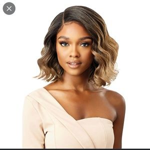 NWT: Outre Suvi. Color Creamy Truffle.